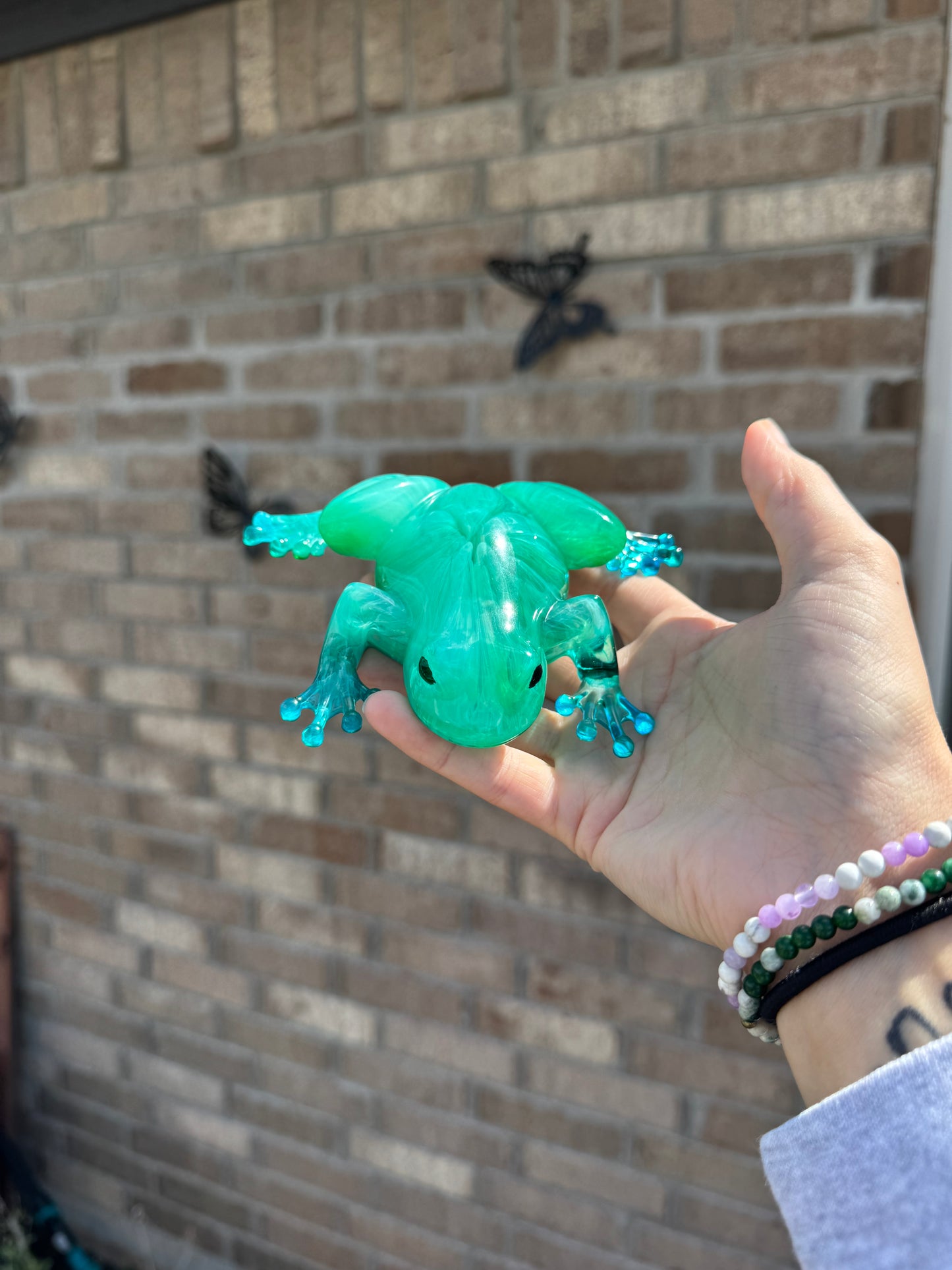 Customized frog
