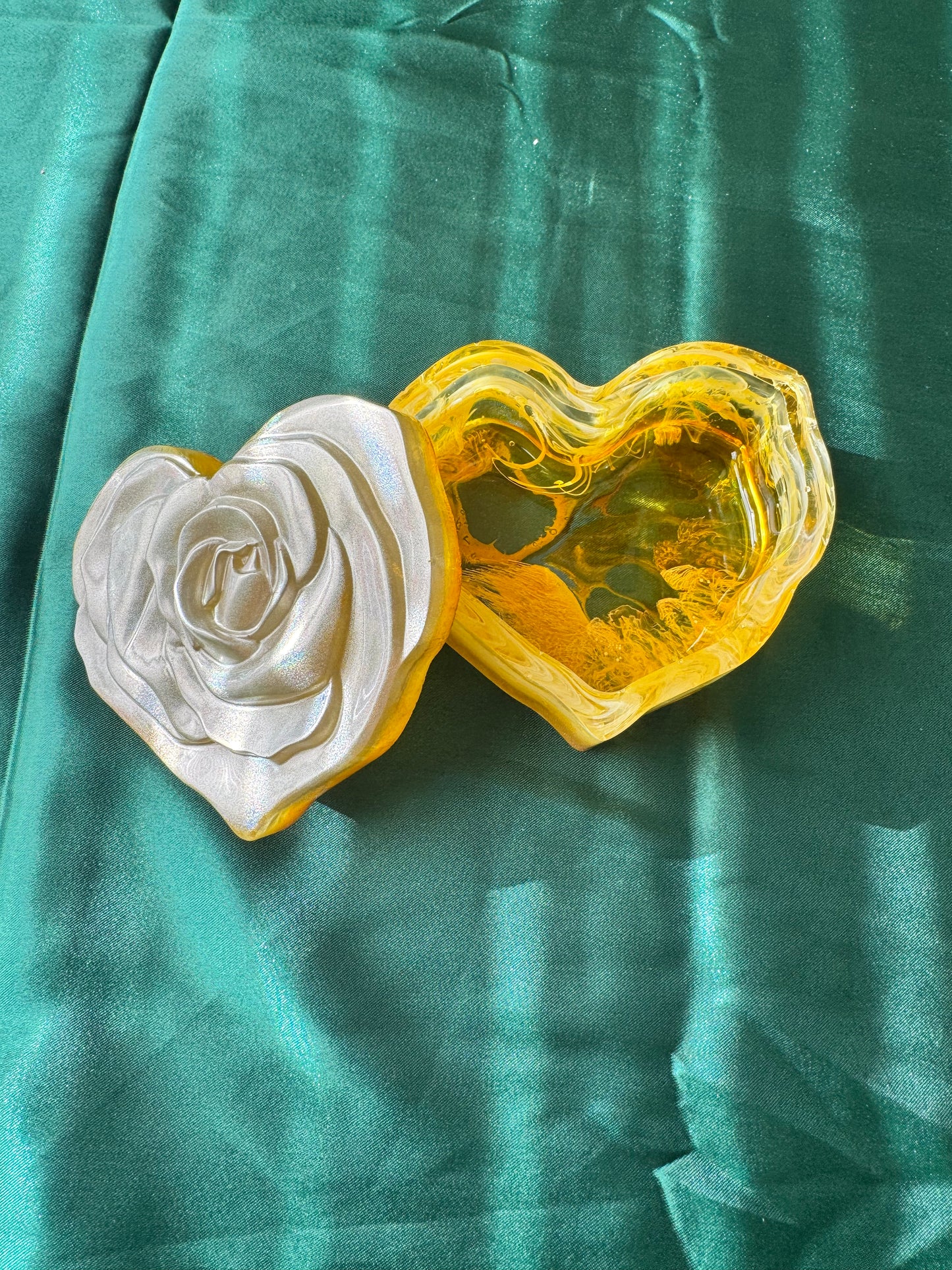 Custom Rose jewelry dish on TIKTOK live