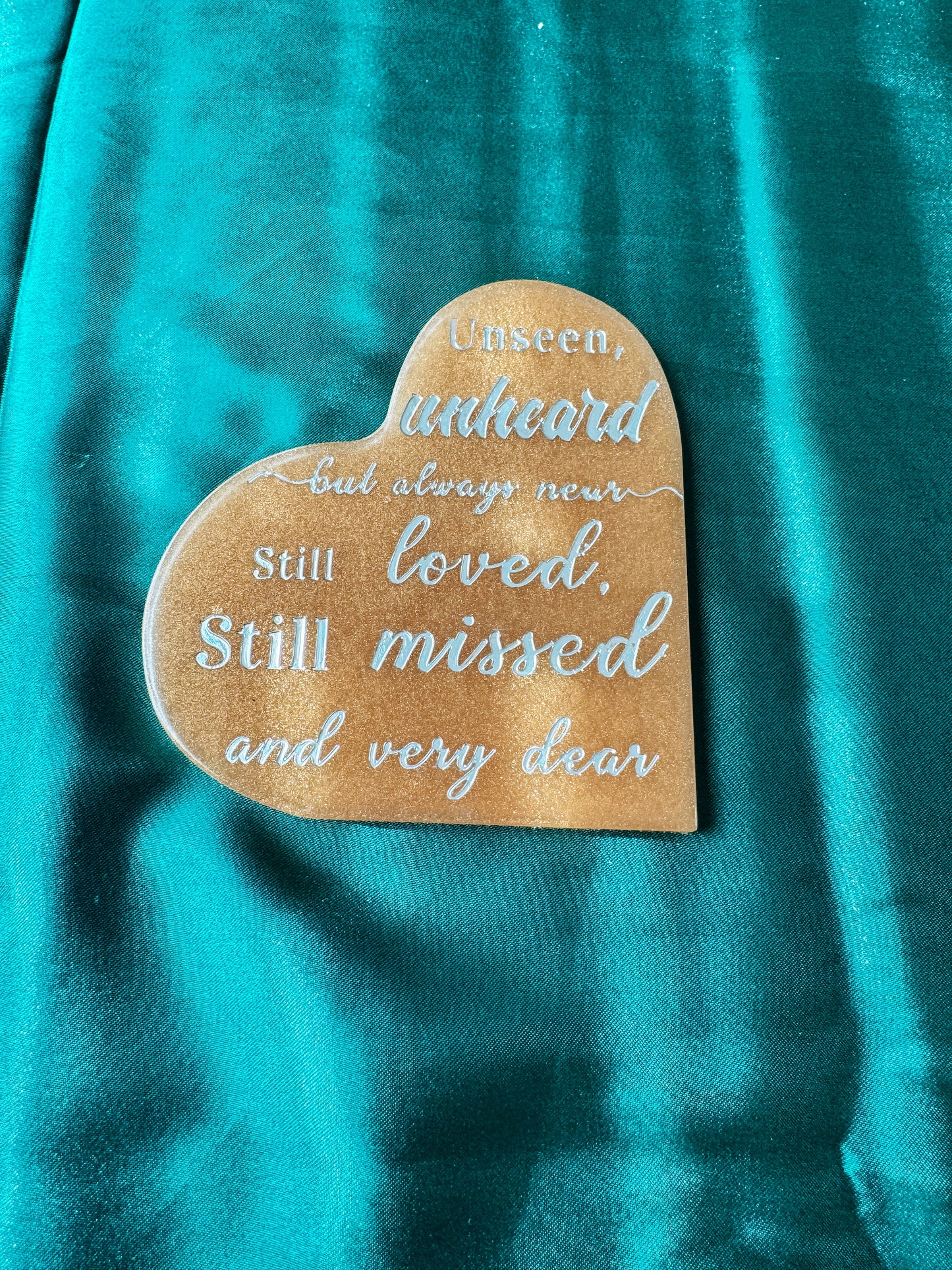 Custom memorial heart on TIKTOK live